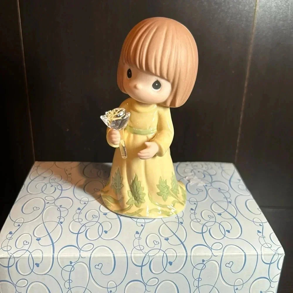 Precious moments life is full of beauty figurine